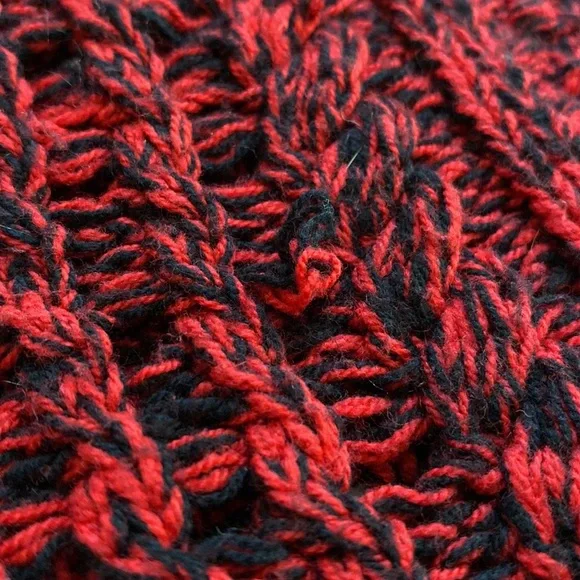 Express Red & Black Oversized Cable Knit Chunky Sweater - Picture 9 of 10